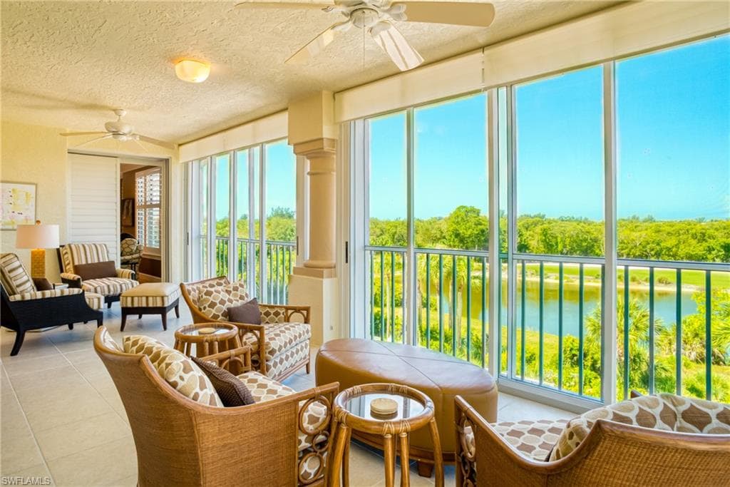 2661 Wulfert RD 6 SANIBEL, FL 33957