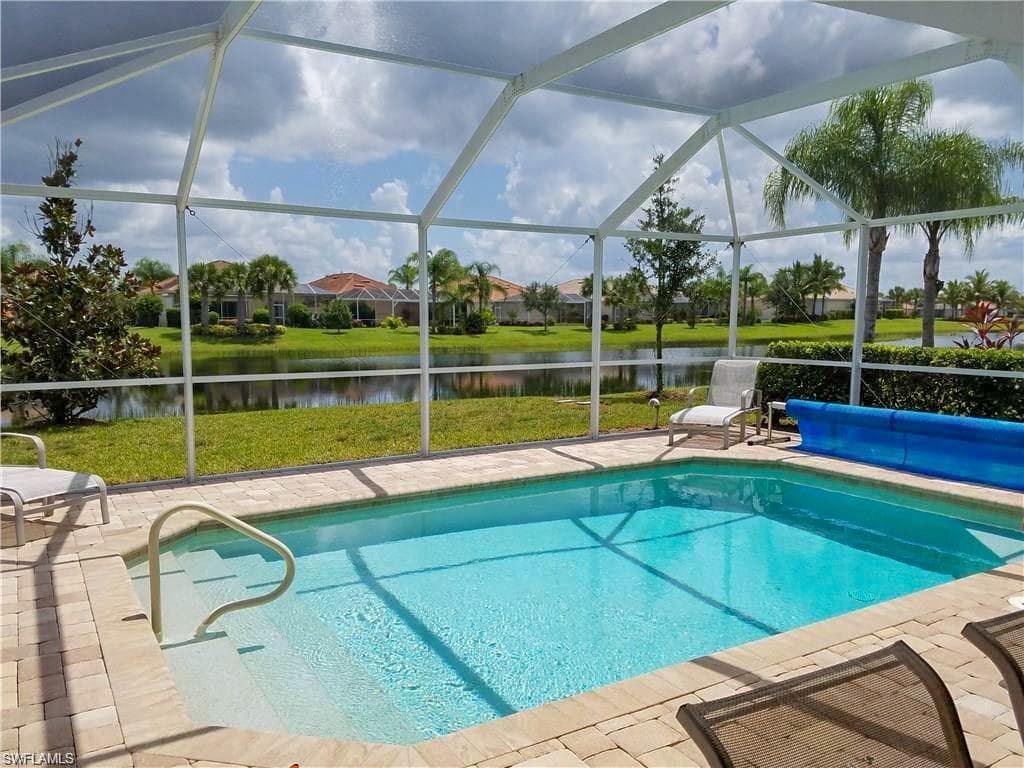 8725 Querce CT NAPLES, FL 34114