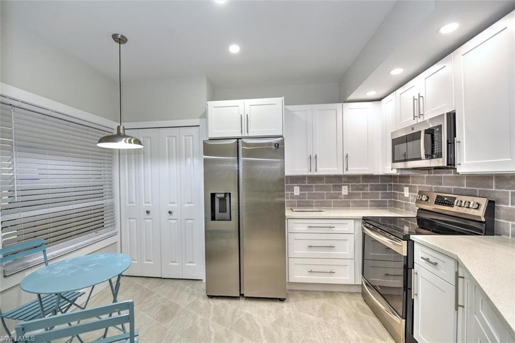 1044 Woodshire LN B101 NAPLES, FL 34105