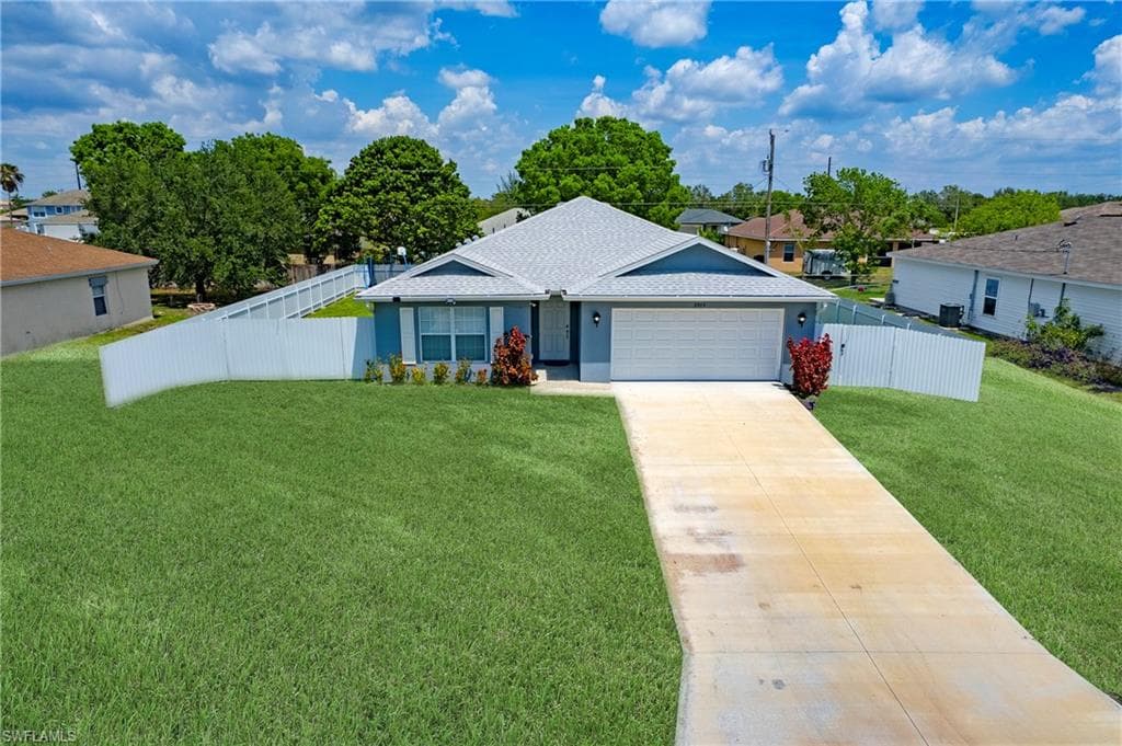 2913 NE 6th PL CAPE CORAL, FL 33909