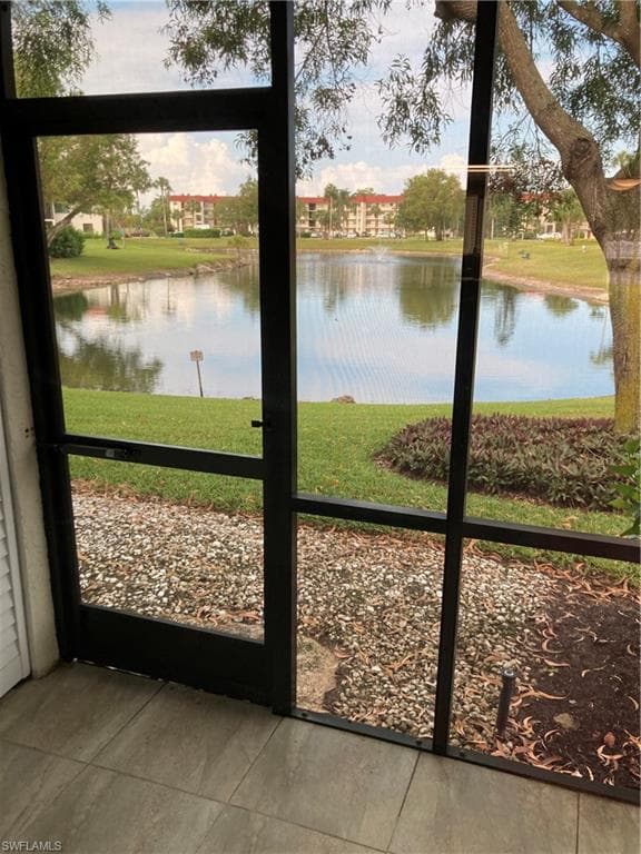 4245 27th CT SW 104 NAPLES, FL 34116