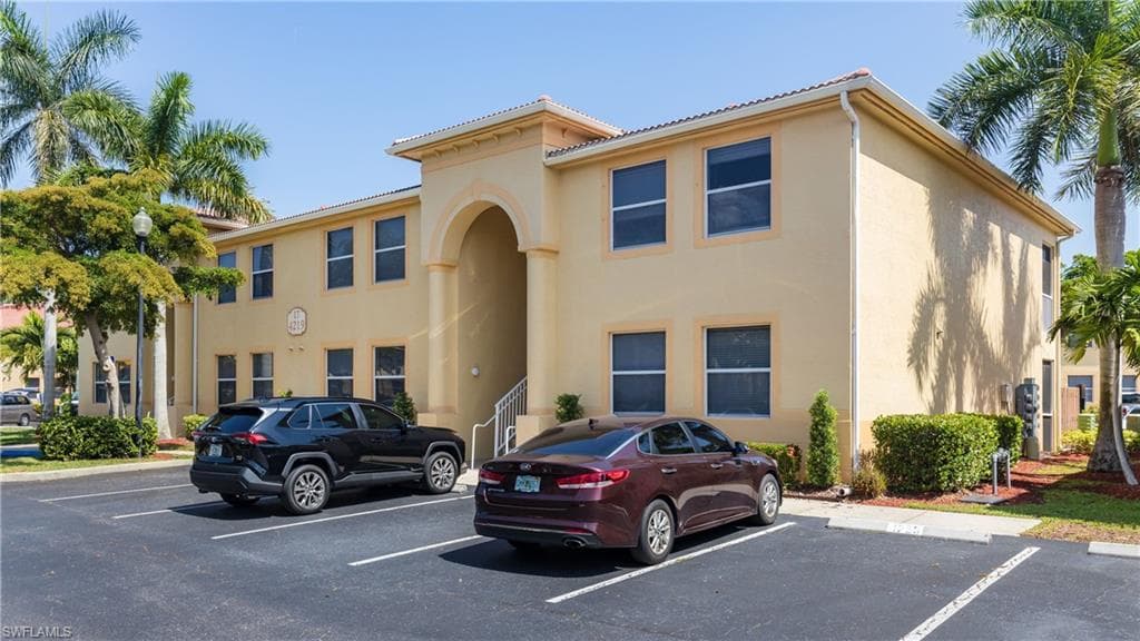 4219 Bellasol CIR 1724 FORT MYERS, FL 33916