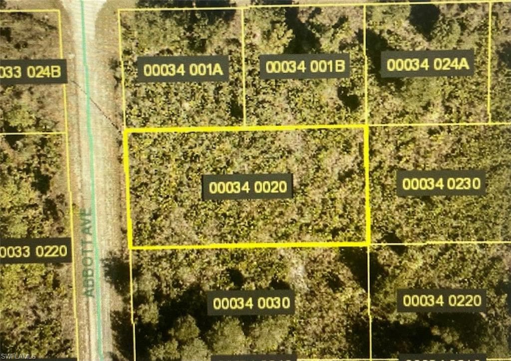 1020 Abbott AVE LEHIGH ACRES, FL 33972