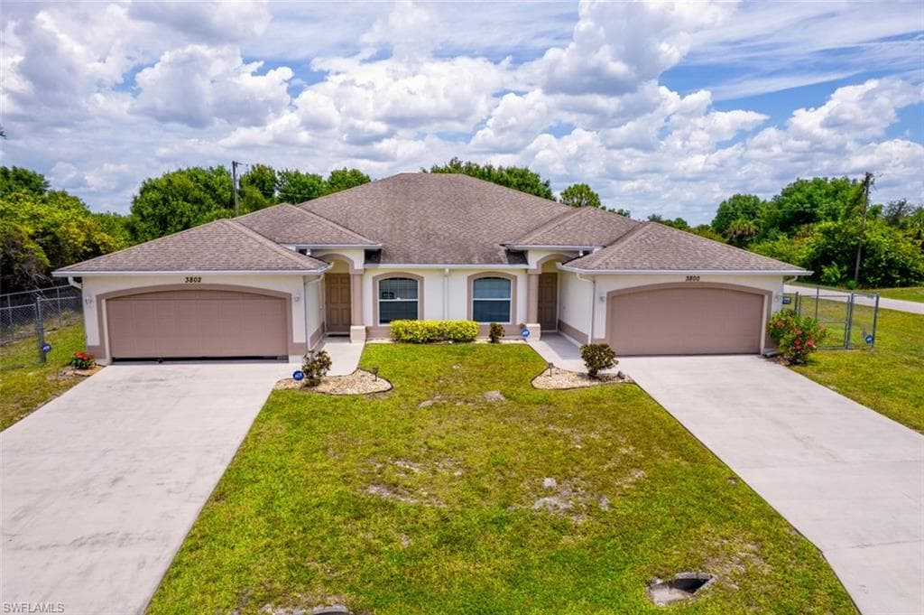 3800/3802 La Rue ST FORT MYERS, FL 33905