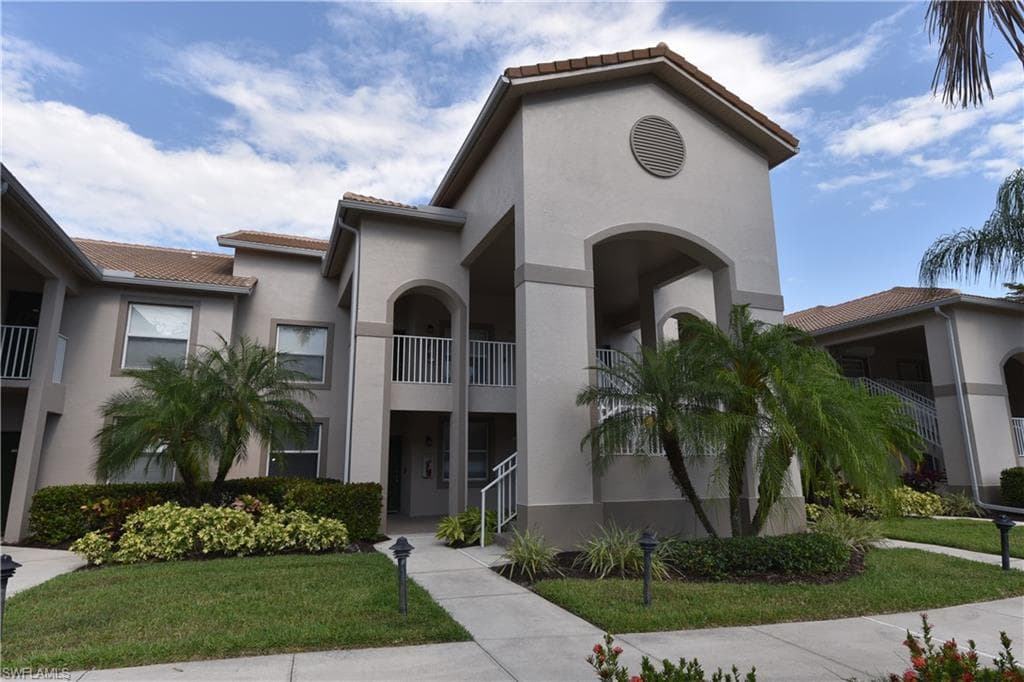 20011 Barletta LN 2113 ESTERO, FL 33928