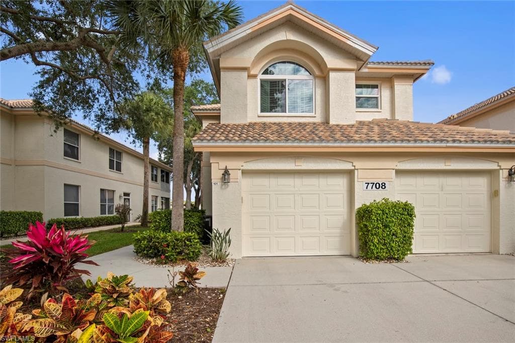 7708 Gardner DR 101 NAPLES, FL 34109