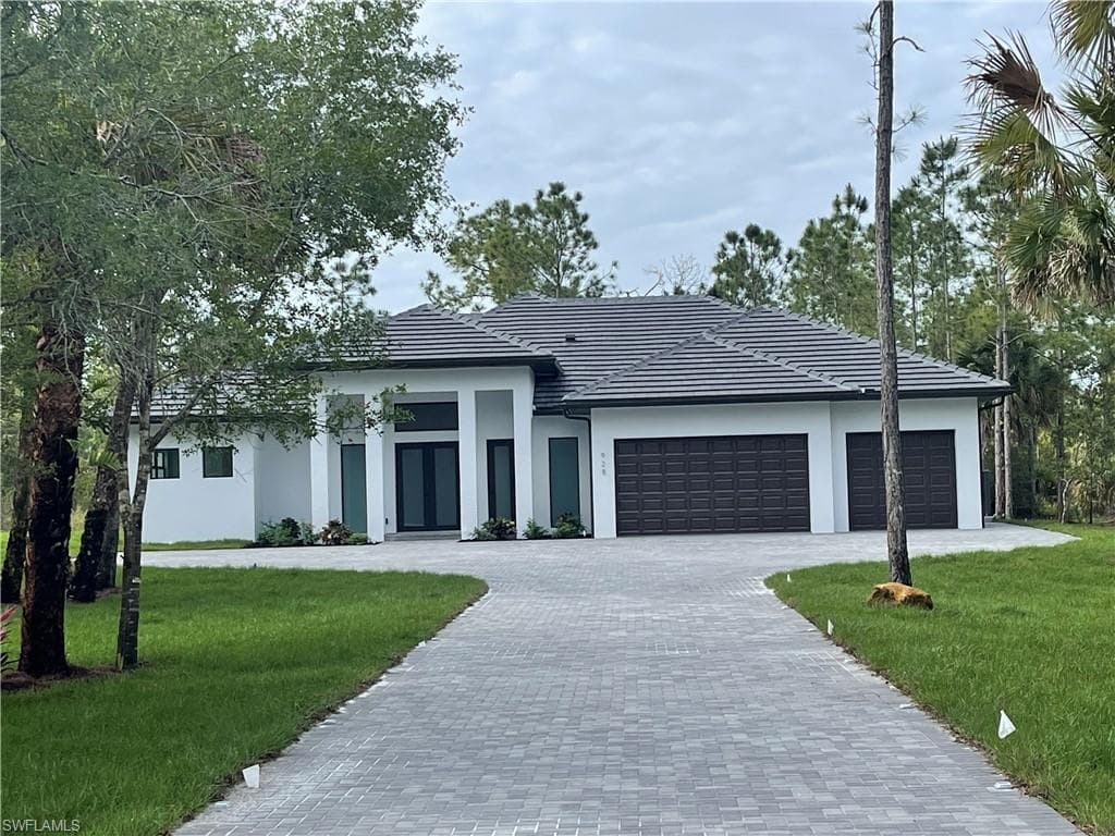 928 12th AVE NE NAPLES, FL 34120