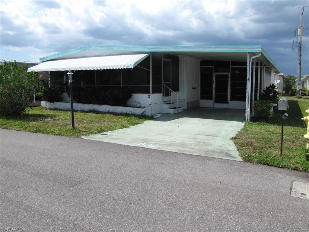 5511 Salem LN NORTH FORT MYERS, FL 33917
