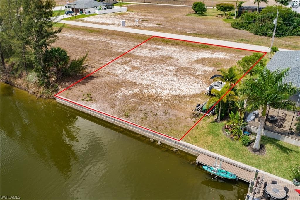 2333 NW 36th PL CAPE CORAL, FL 33993
