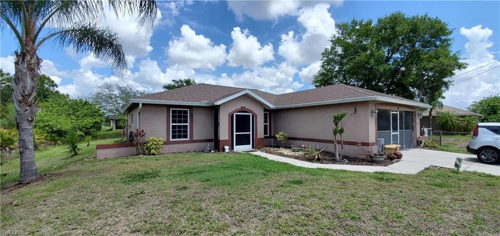 2710 22nd ST W LEHIGH ACRES, FL 33971