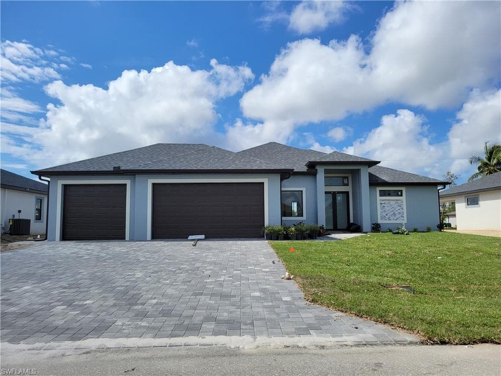 606 SW 15th TER CAPE CORAL, FL 33991