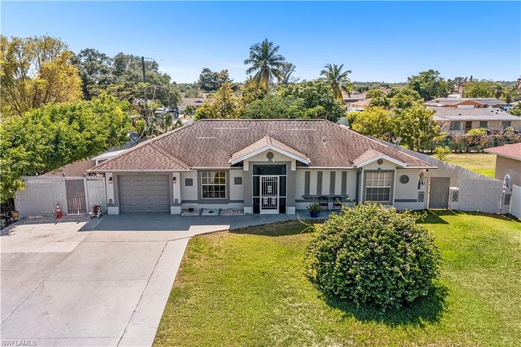 2063 50th TER SW NAPLES, FL 34116