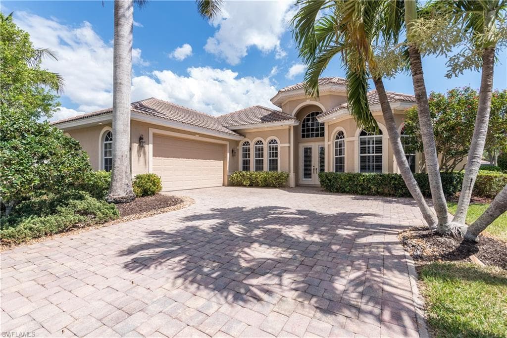 7430 Acorn WAY NAPLES, FL 34119