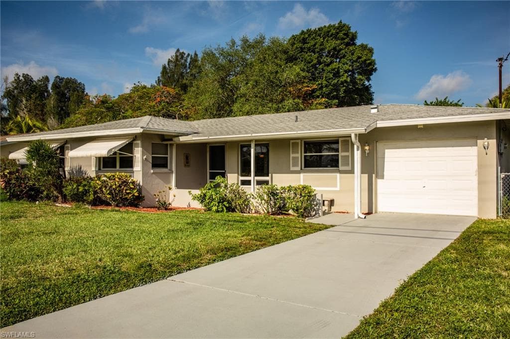 5818 SW 1st CT CAPE CORAL, FL 33914