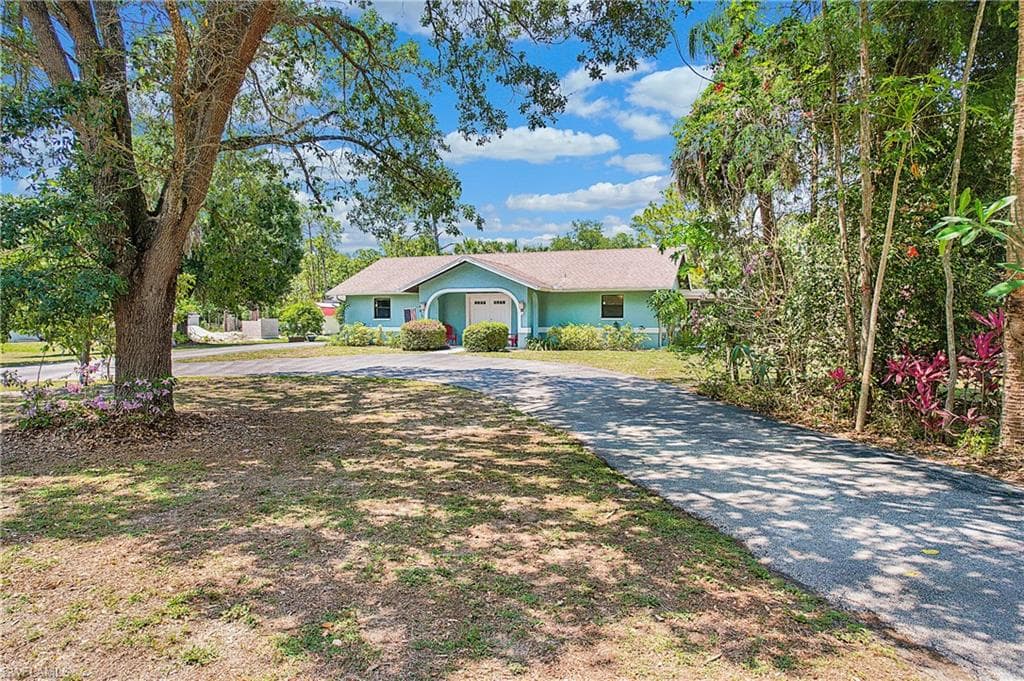 4121 11th AVE SW NAPLES, FL 34116