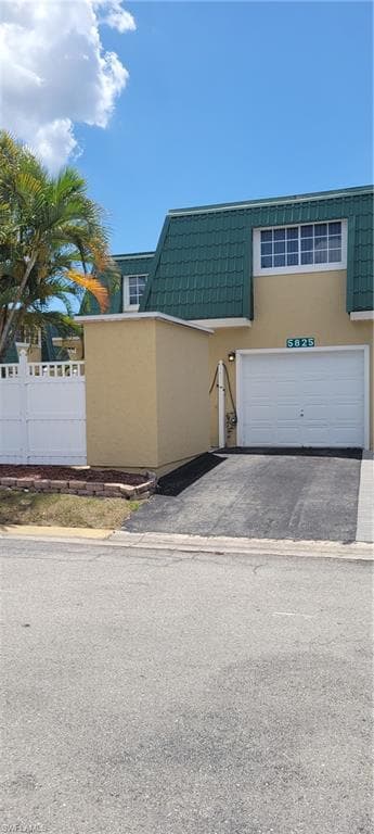 5825 Harbour Club RD FORT MYERS, FL 33919