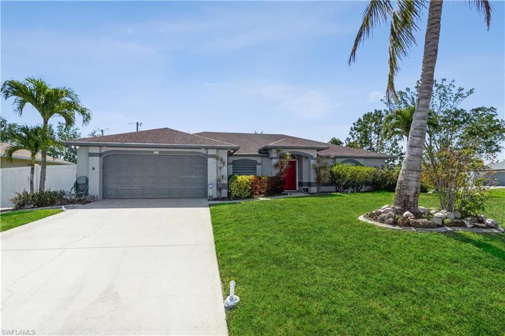 3015 9th AVE CAPE CORAL, FL 33914