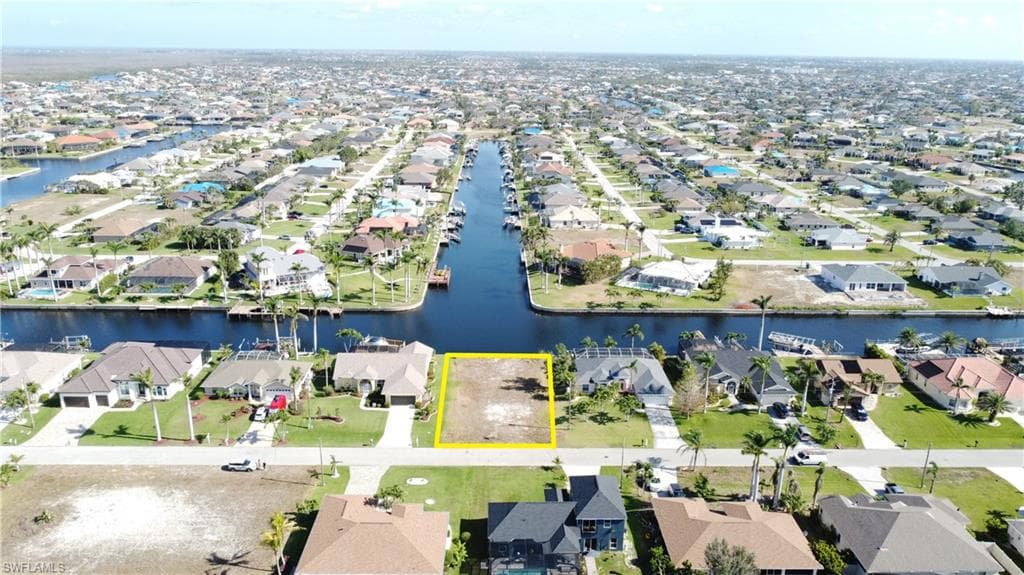 2623 SW 35th LN CAPE CORAL, FL 33914