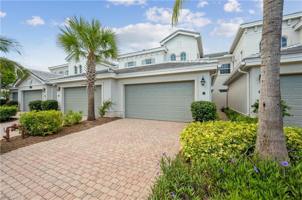 9292 Belle CT 102 NAPLES, FL 34114