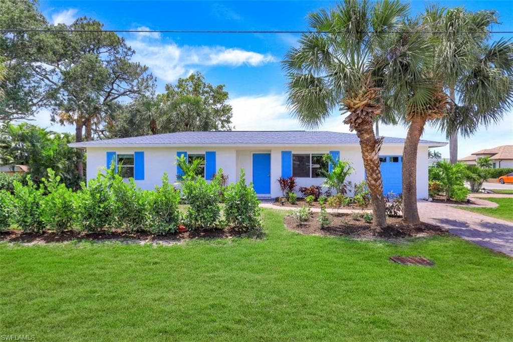 796 102nd AVE N NAPLES, FL 34108