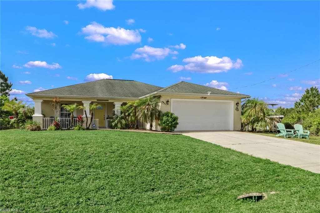 2805 44th ST W LEHIGH ACRES, FL 33971