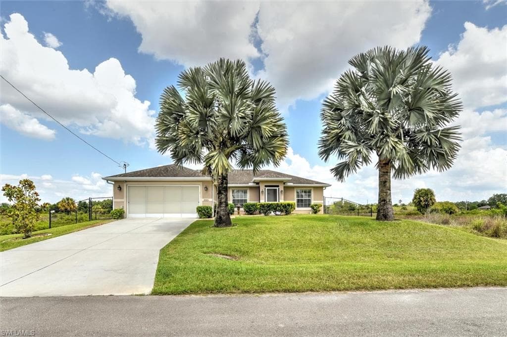 1023 Gunby AVE S LEHIGH ACRES, FL 33974