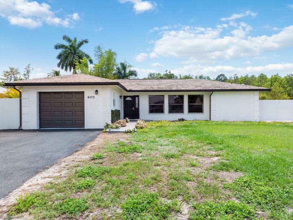 4572 32nd AVE SW NAPLES, FL 34116