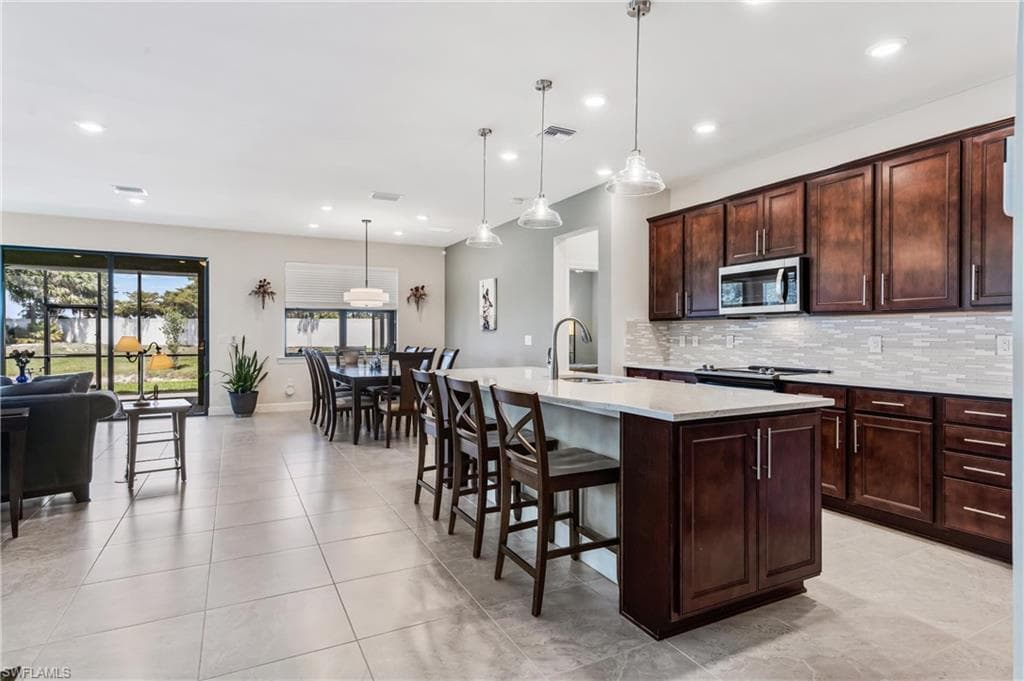 9254 Bexley DR FORT MYERS, FL 33967