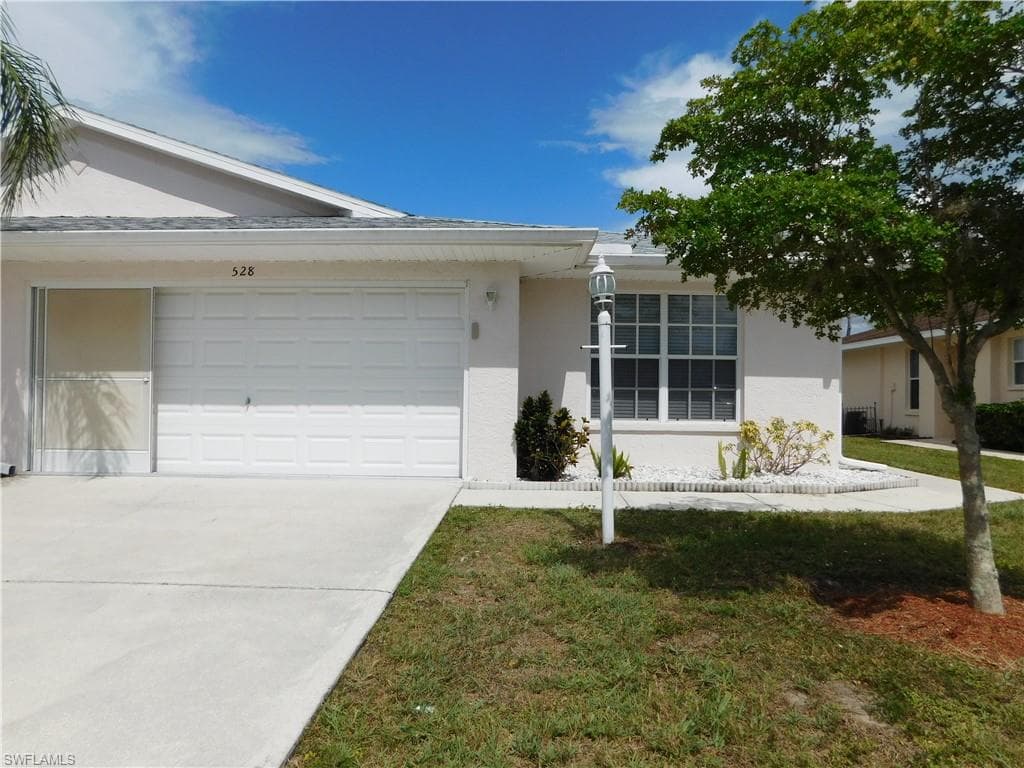 528 Bethany Village CIR LEHIGH ACRES, FL 33936