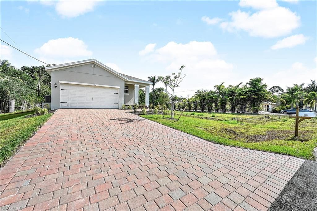 4320 Little Hickory RD BONITA SPRINGS, FL 34134
