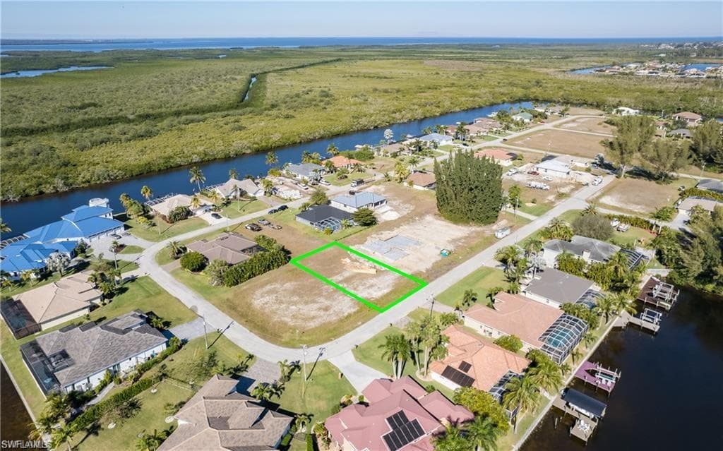 1018 NW 42nd PL CAPE CORAL, FL 33993