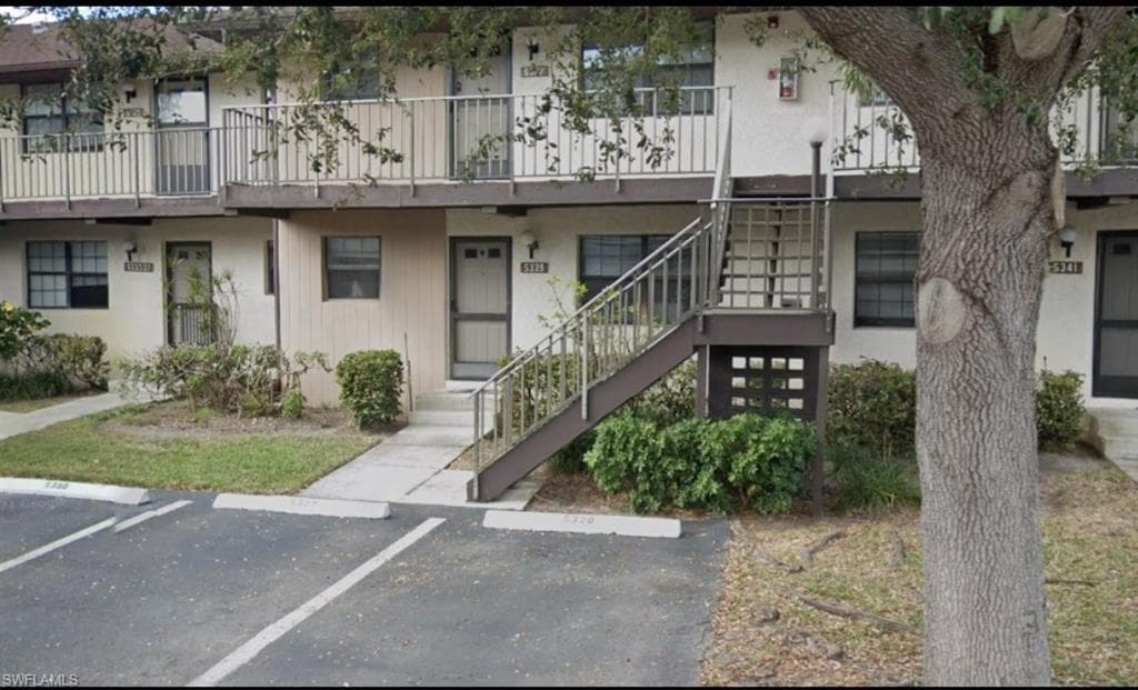 5339 Treetops DR T-105 NAPLES, FL 34113