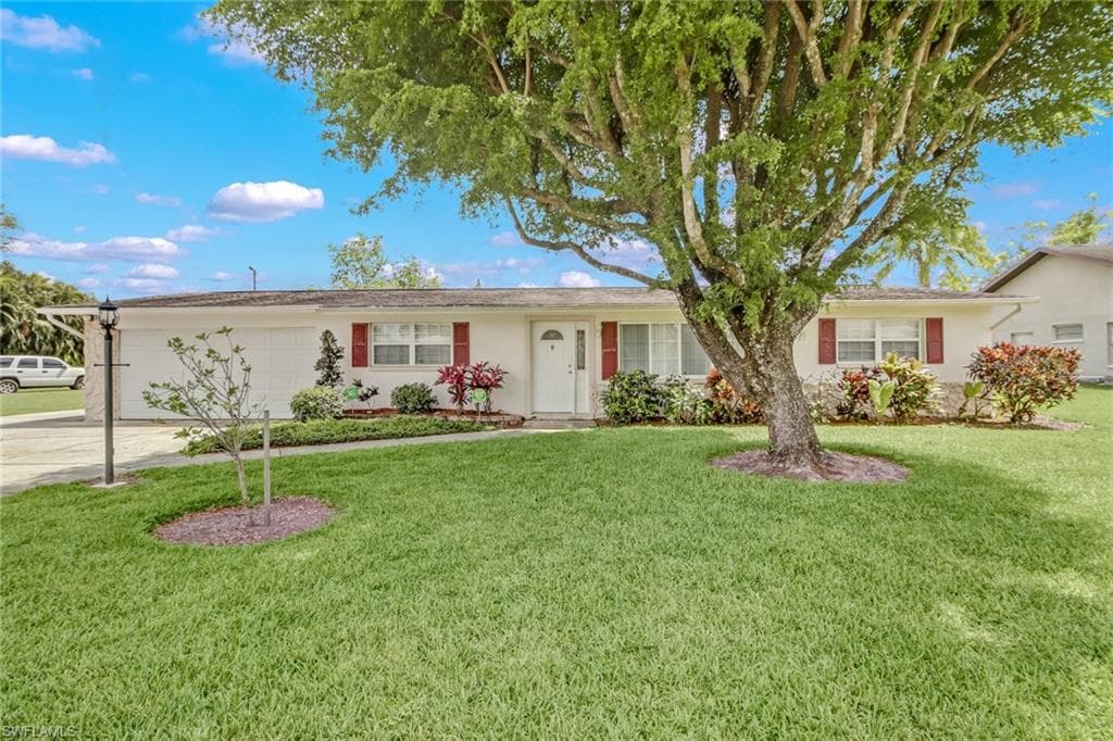 13501 Marquette BLVD FORT MYERS, FL 33905