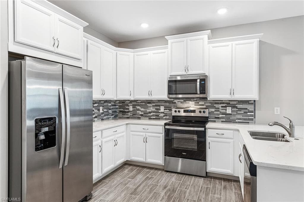 1252 Enbrook LOOP NAPLES, FL 34114