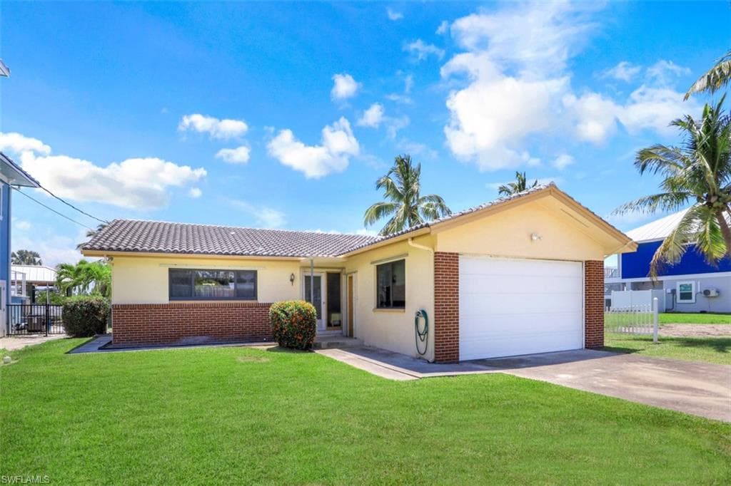 268 Ibis ST FORT MYERS BEACH, FL 33931
