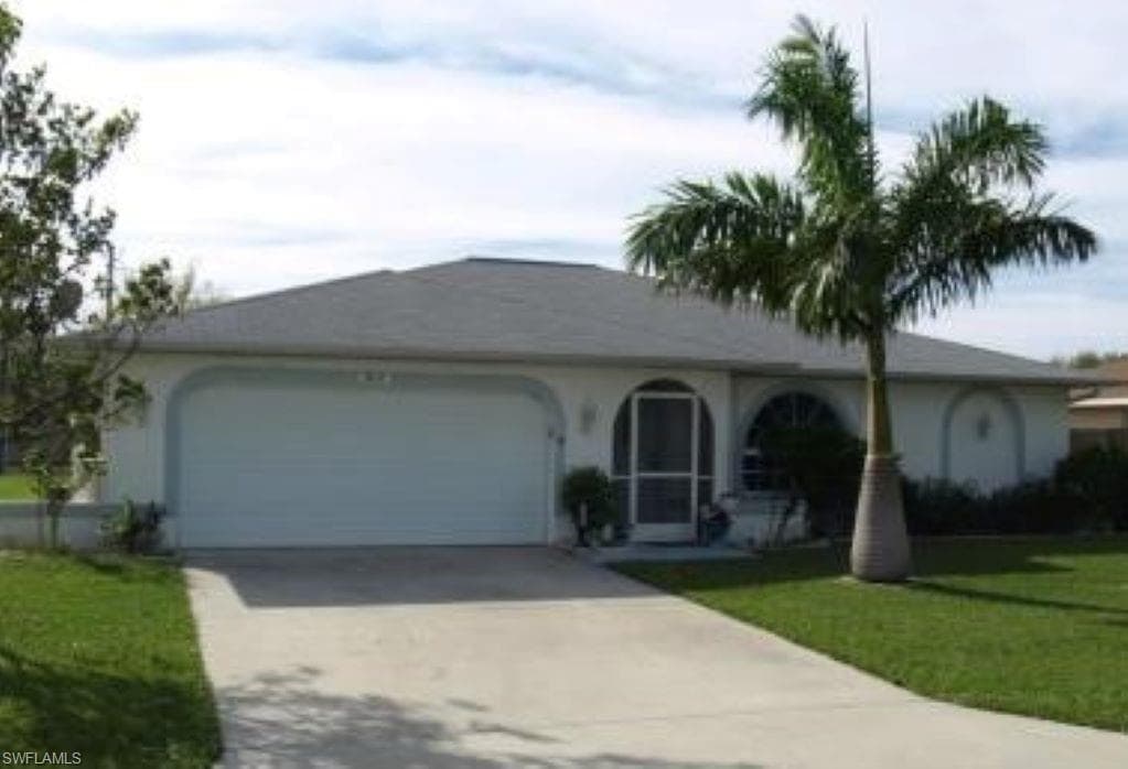 302 SE 1st PL CAPE CORAL, FL 33990