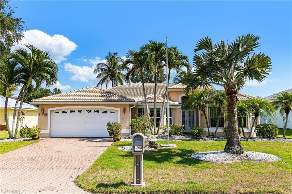 1210 57th ST CAPE CORAL, FL 33914