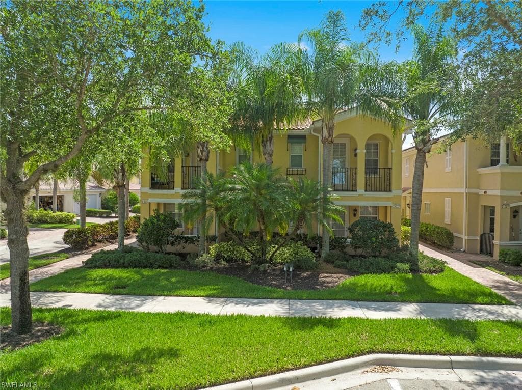 28225 Jeneva WAY BONITA SPRINGS, FL 34135