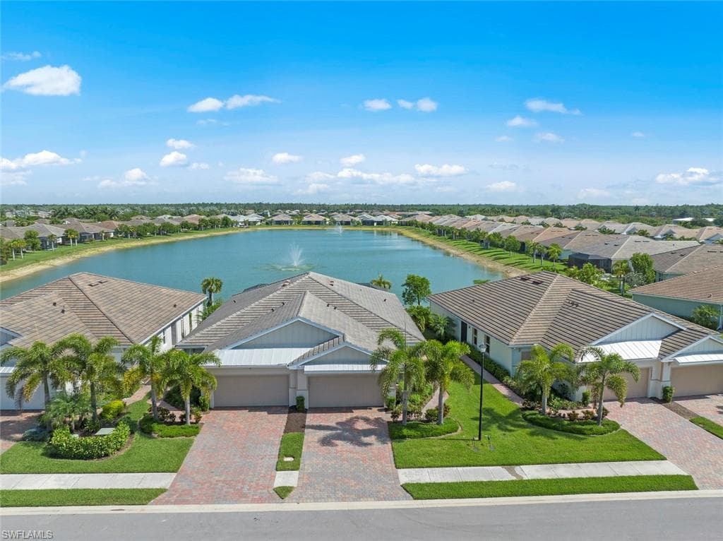 14802 Edgewater CIR NAPLES, FL 34114