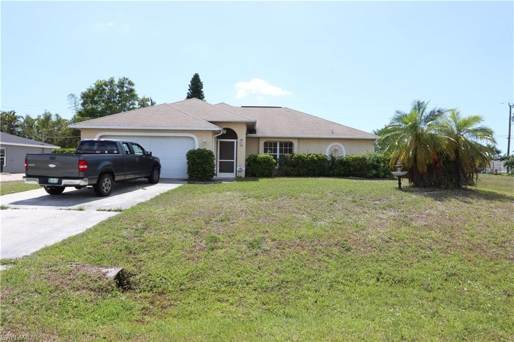910 SW 9th AVE CAPE CORAL, FL 33991