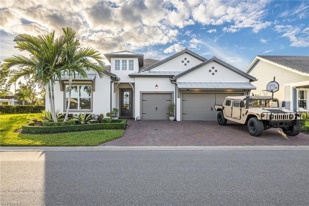 3684 Pilot CIR NAPLES, FL 34120