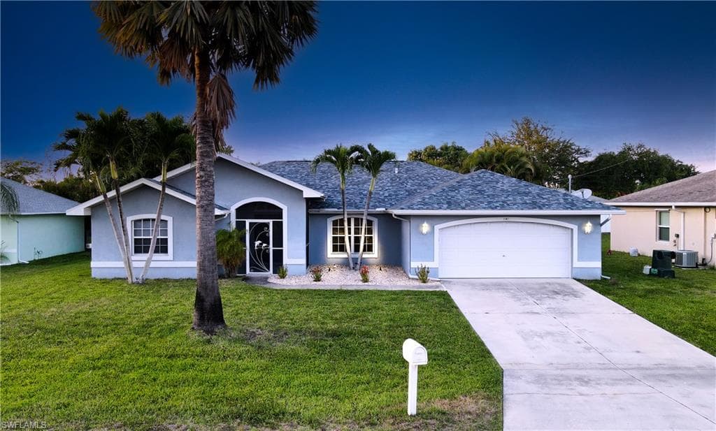 141 SE 25th TER CAPE CORAL, FL 33904