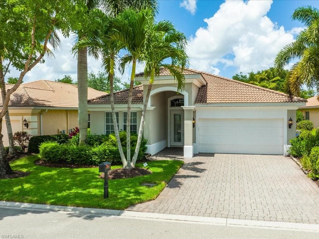 28890 Kiranicola CT BONITA SPRINGS, FL 34135