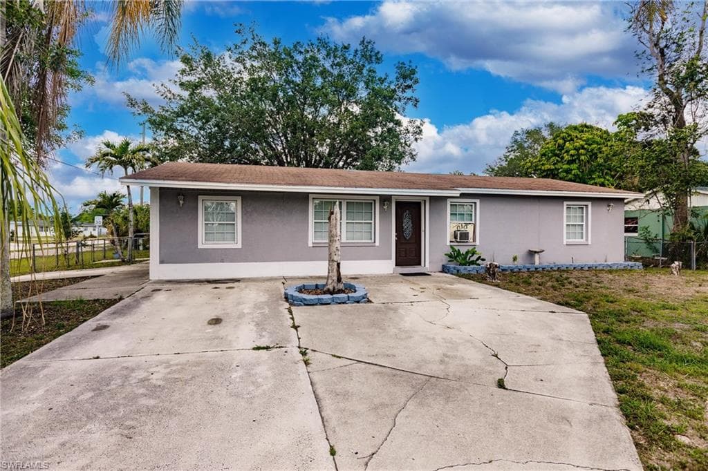 13002 1st ST FORT MYERS, FL 33905