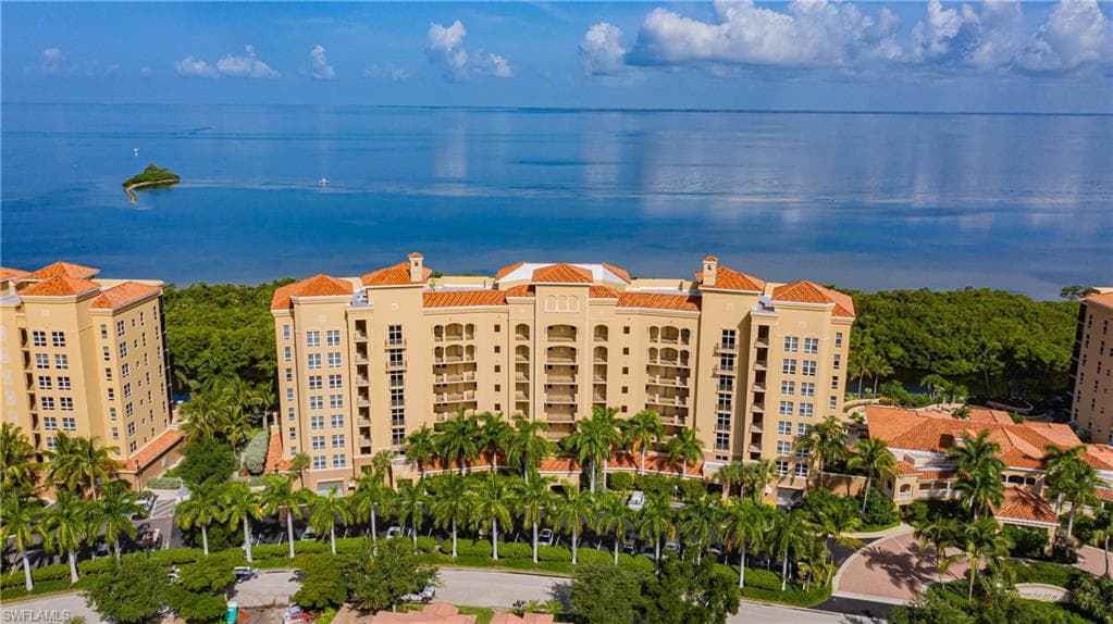 3329 Sunset Key CIR 502 PUNTA GORDA, FL 33955