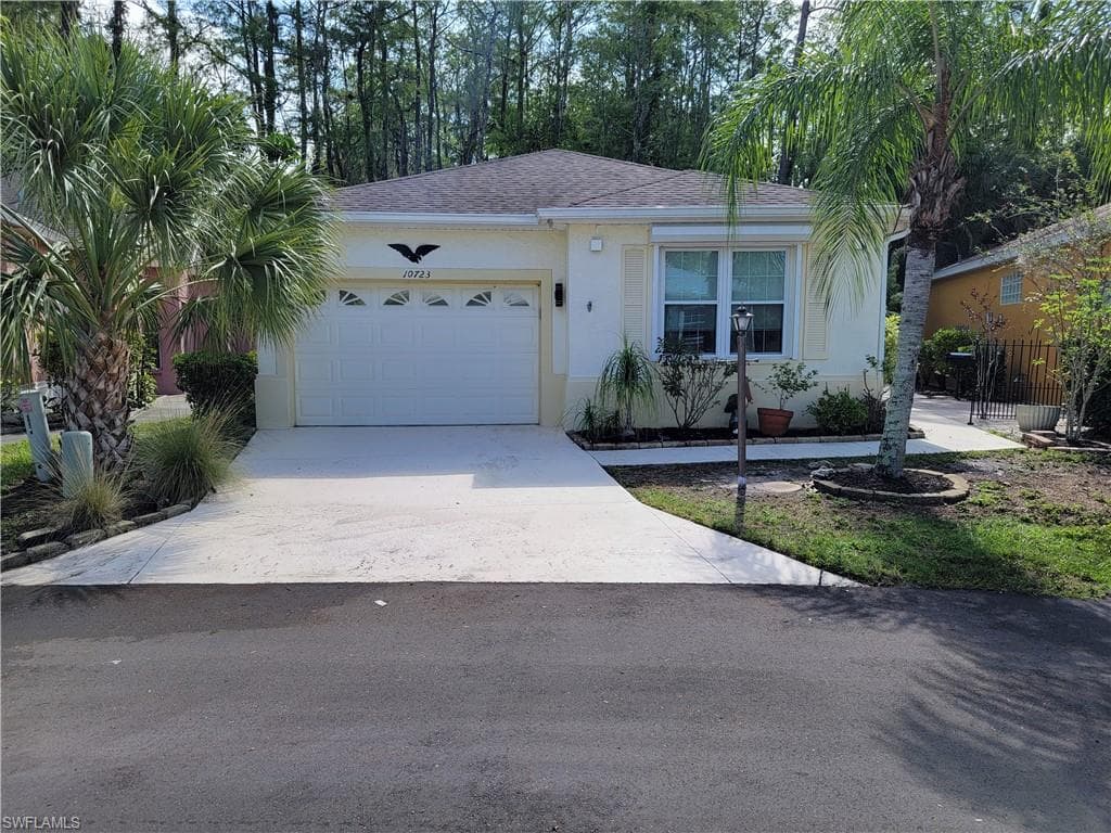 10723 San Tropez CIR ESTERO, FL 33928