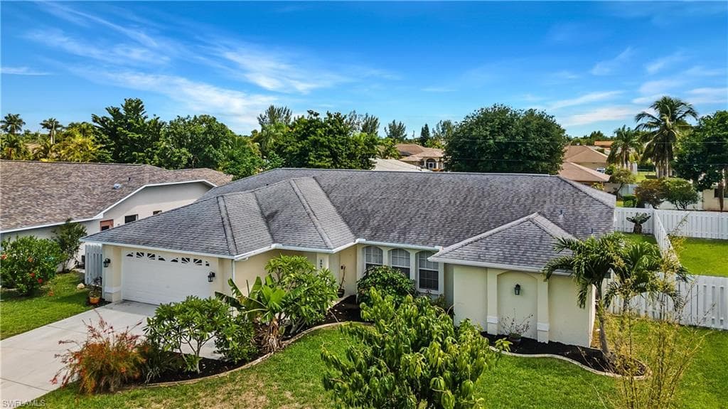 408 SE 29th TER CAPE CORAL, FL 33904