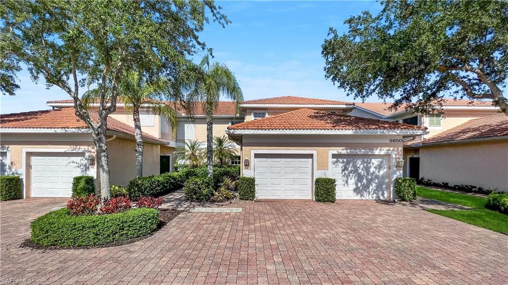 5650 Sherborn DR 102 NAPLES, FL 34110