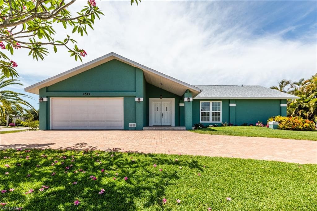 1513 Bermuda RD MARCO ISLAND, FL 34145