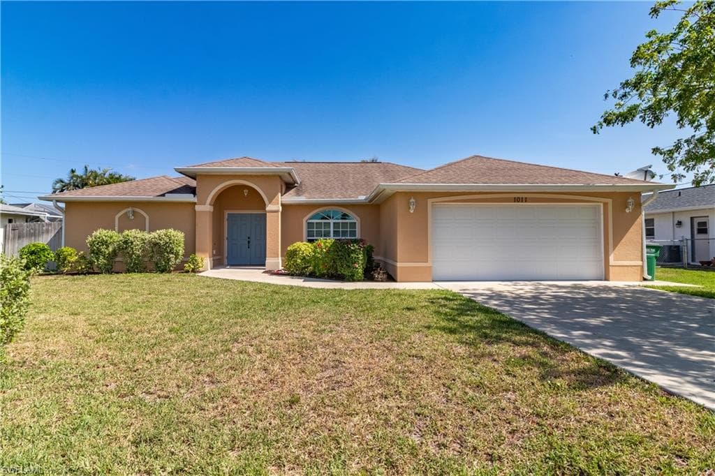 1011 SE 25th LN CAPE CORAL, FL 33904
